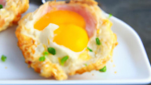 gallery-1493444408-delish-cloud-eggs-1