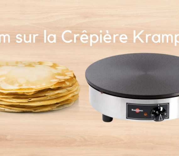 Crêpière avec pile de crêpes