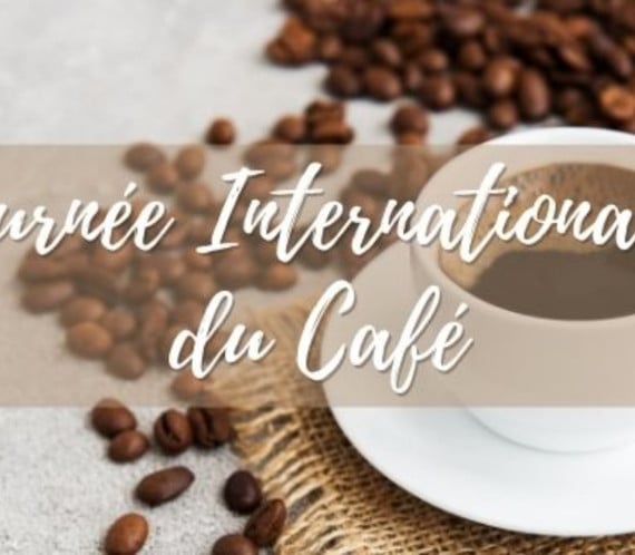 Tasse à café et grains de café