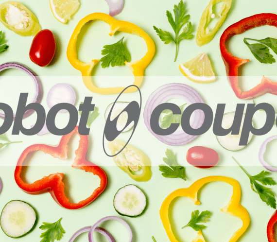 assortiment de légumes découpés et logo robot-coupe