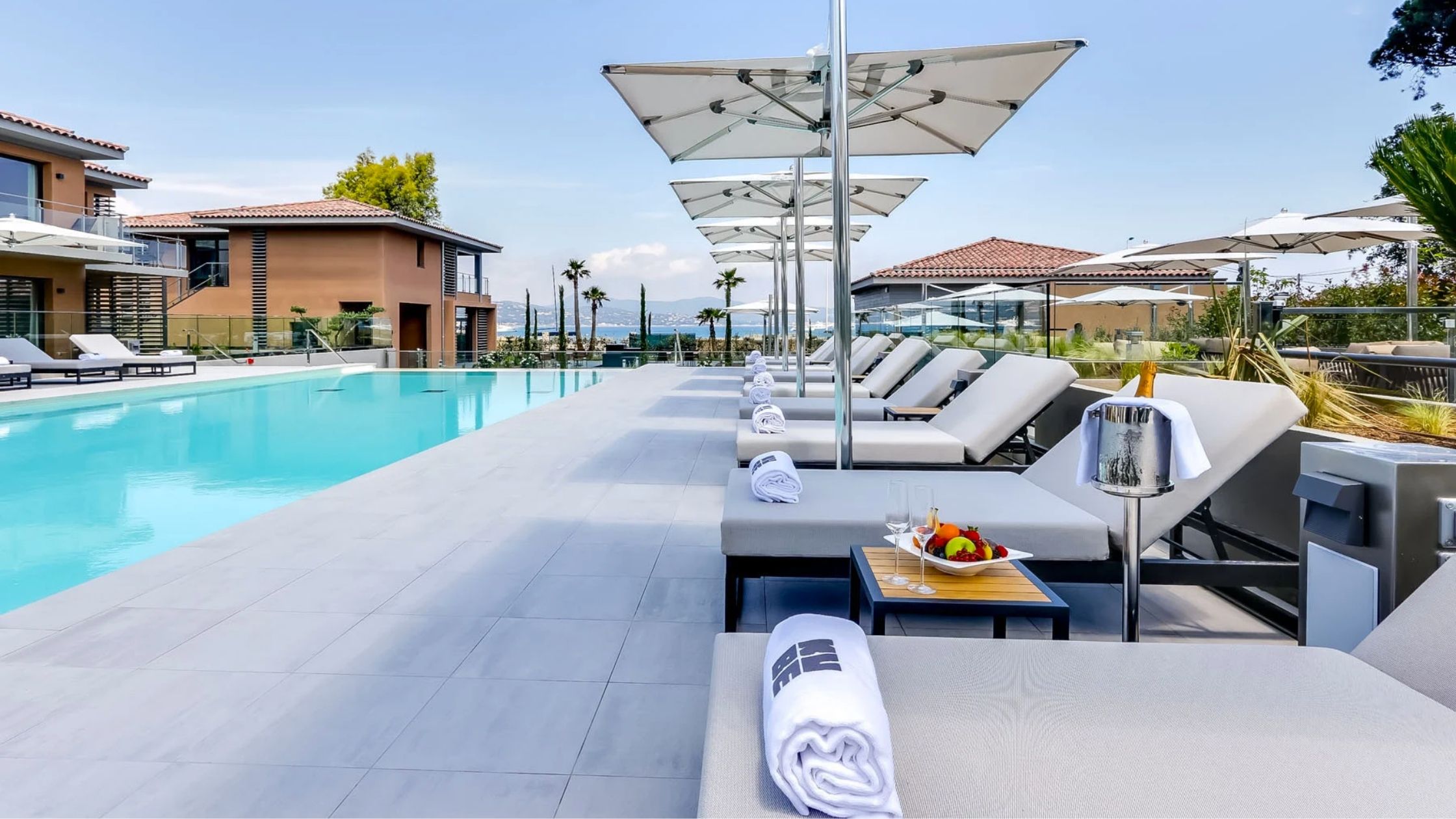Kube Hôtel – Saint-Tropez : Un Cadre Exceptionnel