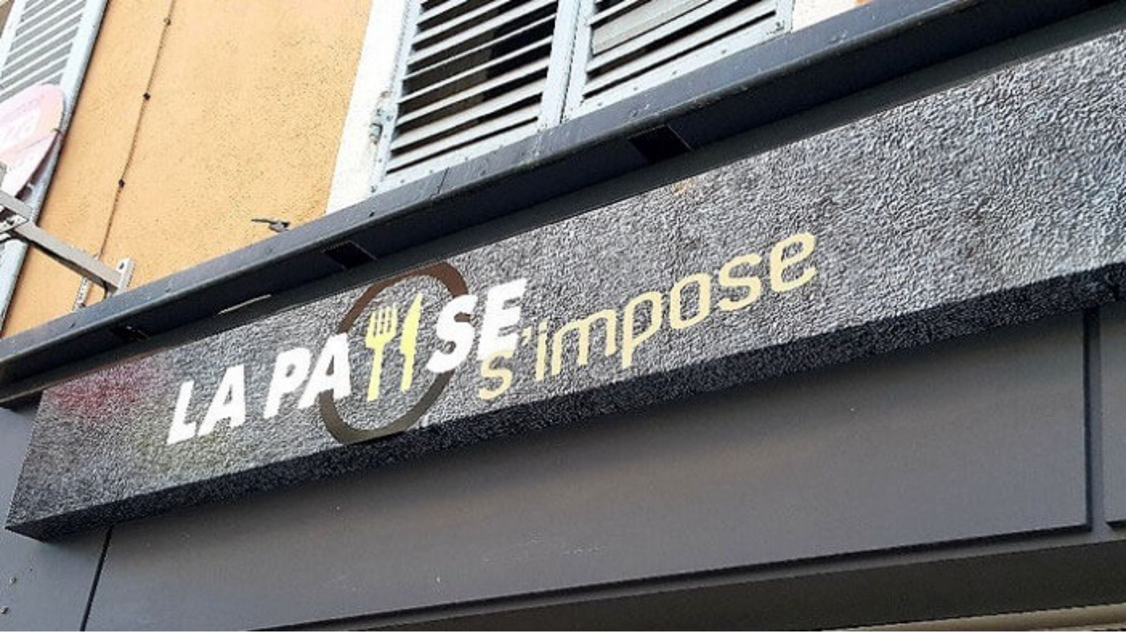 “LA PAUSE S’IMPOSE” à Mâcon !