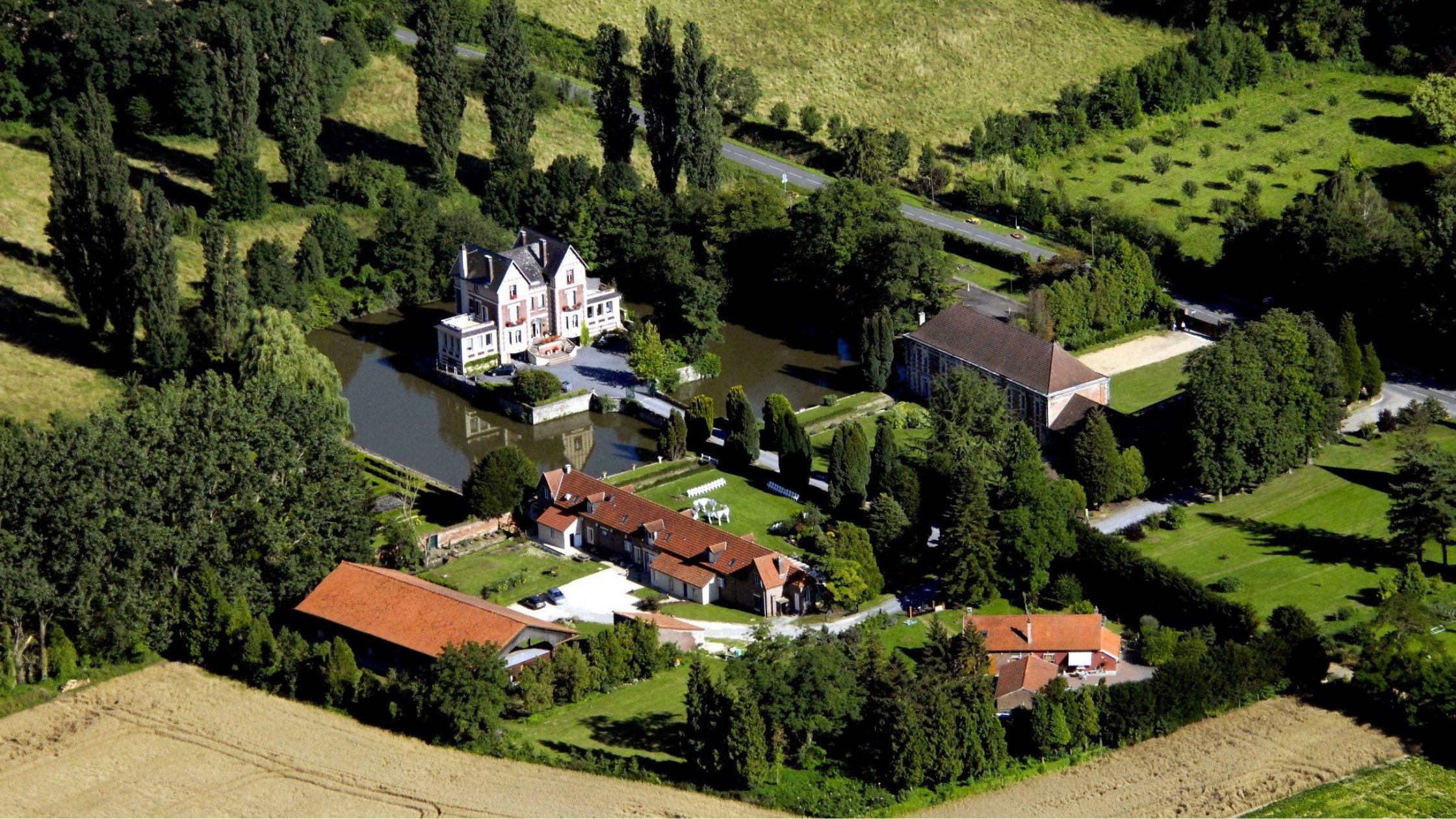 Le Château de Quesmy : Un cadre idyllique pour vos événements d’exceptions