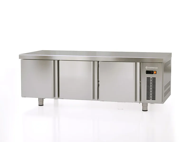 Table Réfrigérée Positive de Soubassement - 264 L - 3 Portes - GN 1/1