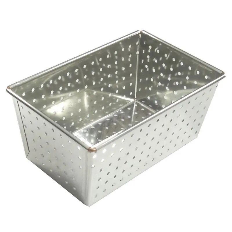 Moule à Pain Perforé en Fer Blanc - 270 x 105 mm