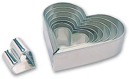 Boîte 8 Découpoirs Coeur - Lot de 8
