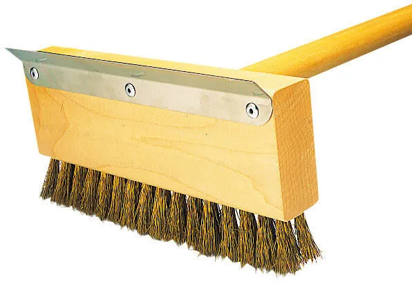 Brosse-Grattoir à Four avec Manche